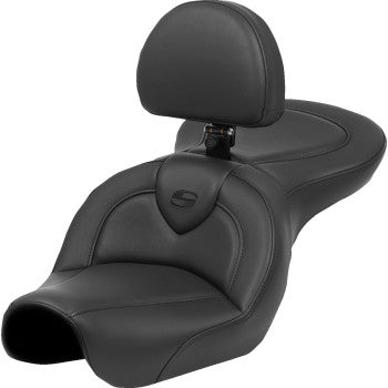 Black SADDLEMEN Roadsofa™ motorcycle seat with backrest and black stitching for FXD '04-'05 models, designed by Bill's Exhausts.