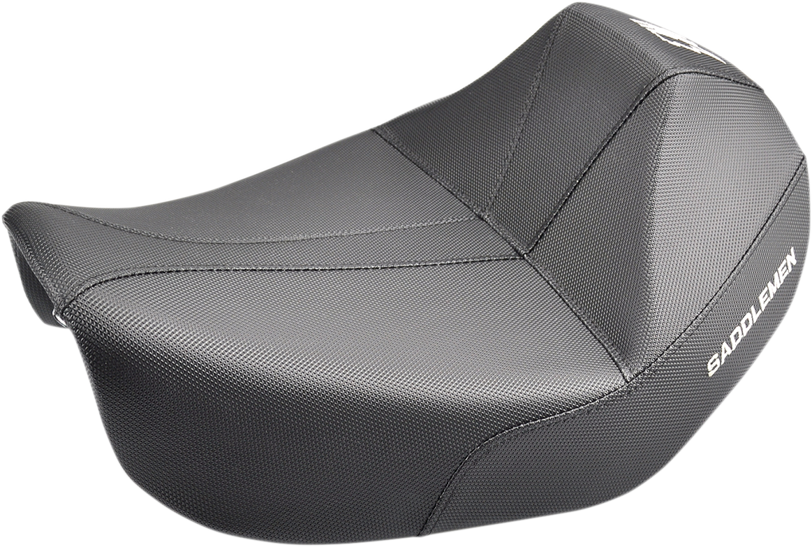 SADDLEMEN 1WR seat for Dyna 2006-2017 motorcycle, black seat with textured surface, designed for comfort and style.