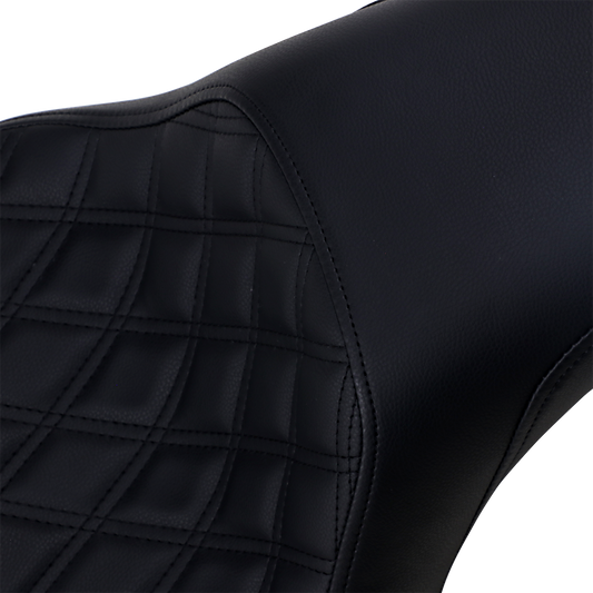 Black Saddlemens Profiler motorcycle seat with front lattice and rear smooth design, featuring a sleek, ergonomic shape.