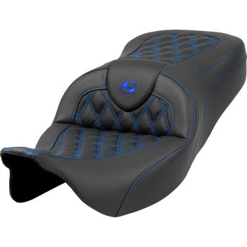 Blue SADDLEMEN Roadsofa™ motorcycle seat with lattice stitch design, without backrest, for FLH/FLT models 2008-2023.