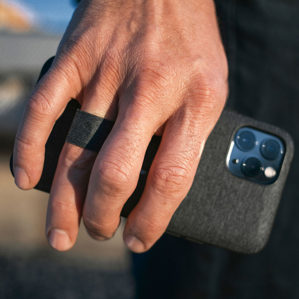 Everyday Loop Case | iPhone 14 | Charcoal - Howling Moto
