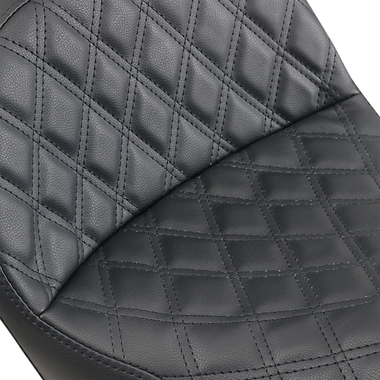 Bill's Exhausts SADDLEMEN Explorer Seat with backrest, black lattice stitched design for FXD motorcycles.