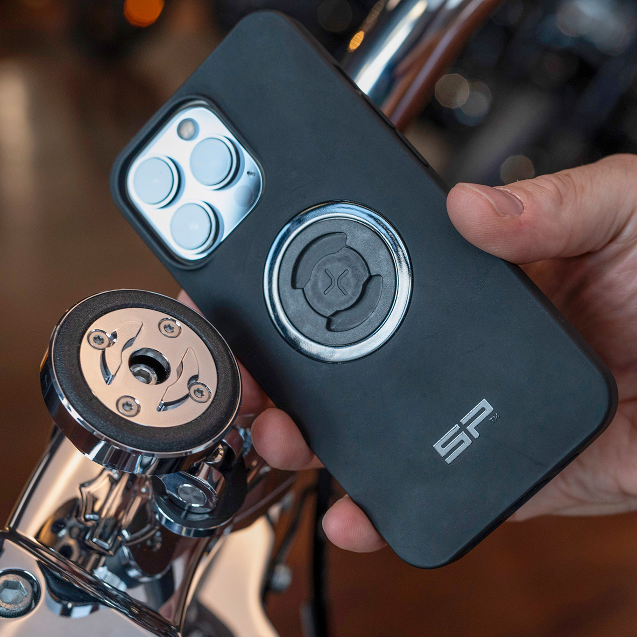 Chrome SP CONNECT Anti-Vibration Module SPC+ for phone mounts, designed to reduce vibrations and secure devices effectively.