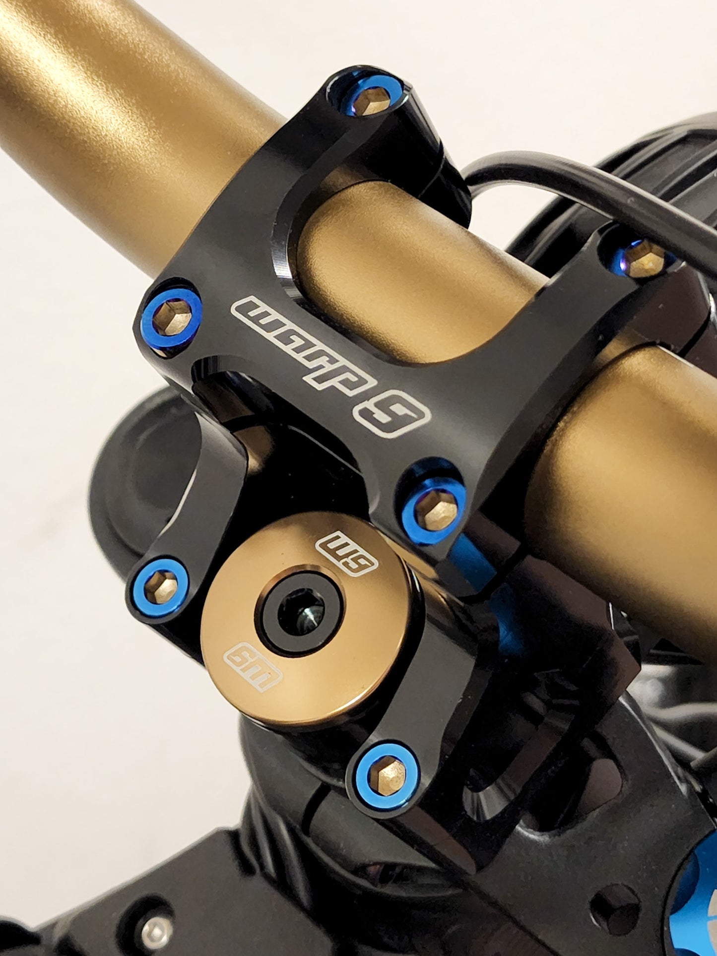 Warp 9 Surron Light Bee/Talaria Sting Bar Mount Titanium Bolt Kit - Howling Moto