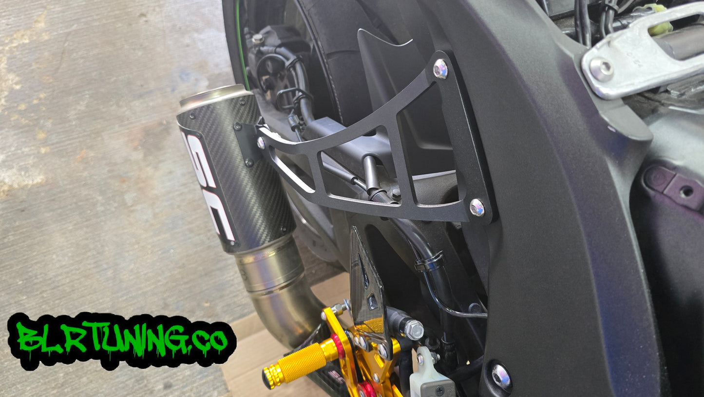 KAWASAKI NINJA ZX-10R ZX-10RR ZX1000 REAR PEG DELETE BLOCK OFF PLATES AND EXHAUST HANGER KIT FITS 2011 - 2024 - Howling Moto