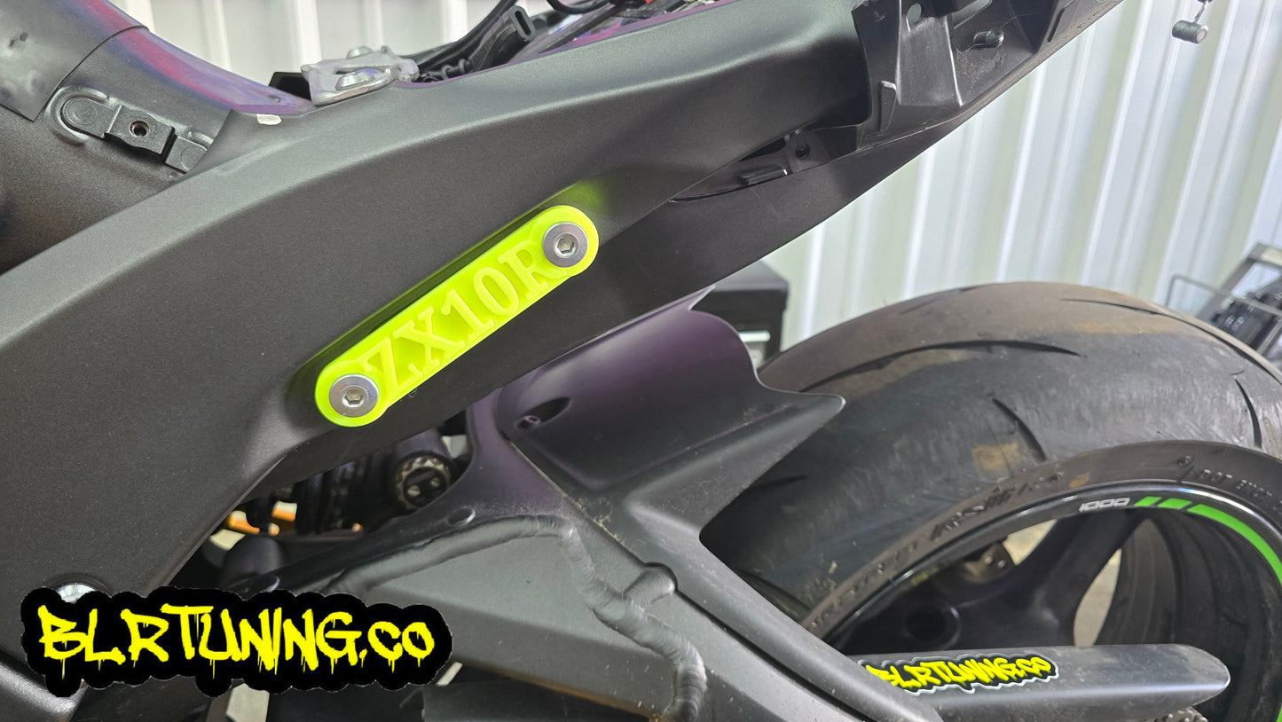 KAWASAKI NINJA ZX-10R ZX-10RR ZX1000 REAR PEG DELETE BLOCK OFF PLATES AND EXHAUST HANGER KIT FITS 2011 - 2024 - Howling Moto