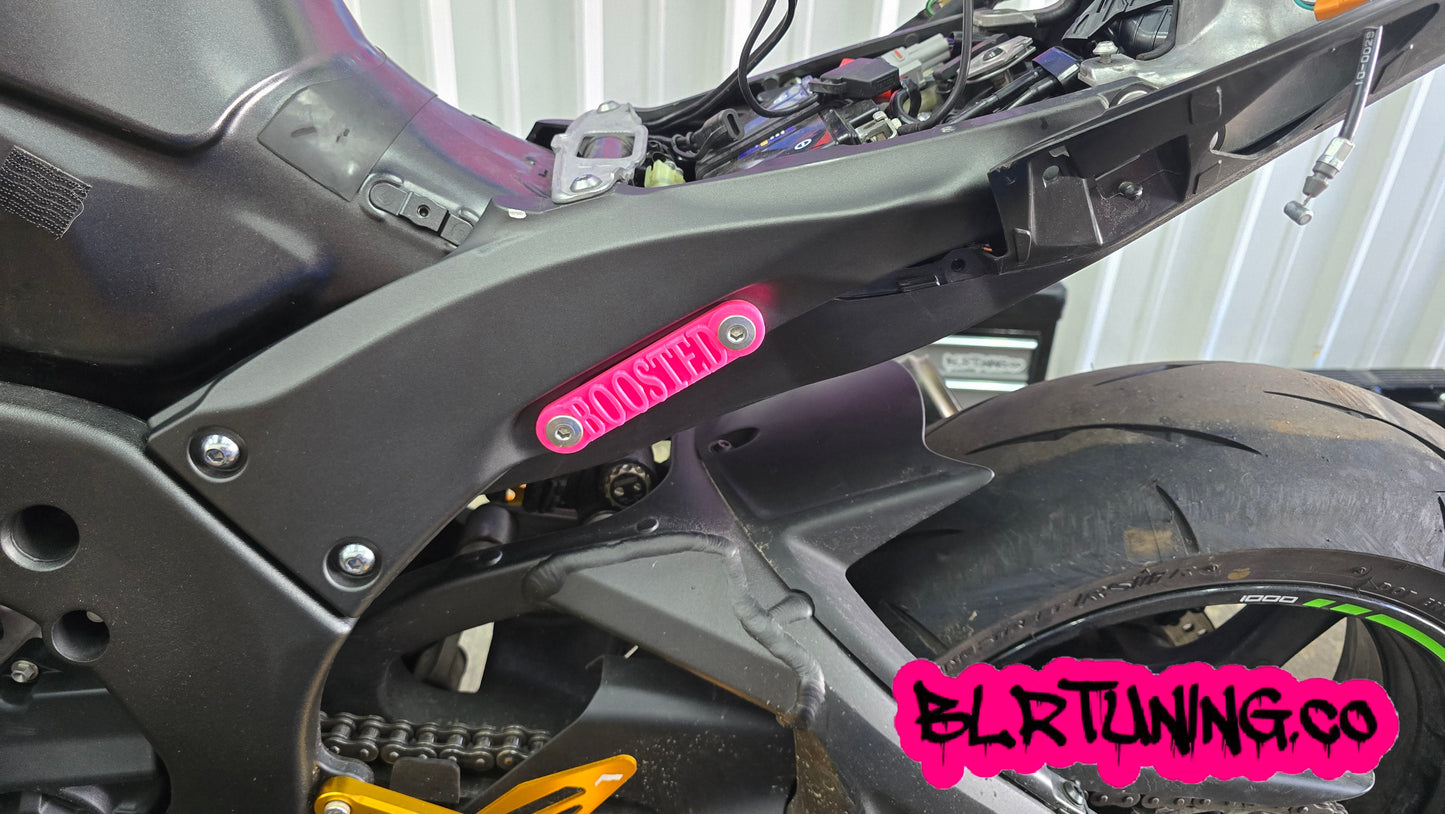 KAWASAKI NINJA ZX-10R ZX-10RR ZX1000 REAR PEG DELETE BLOCK OFF PLATES AND EXHAUST HANGER KIT FITS 2011 - 2024 - Howling Moto