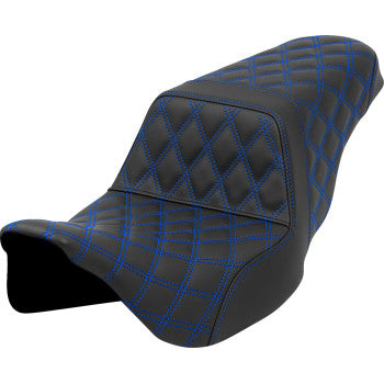Blue Stitch SADDLEMEN Step-Up Seat with lattice stitch detail for FLH/FLT models 2008-2023, designed for comfortable riding.