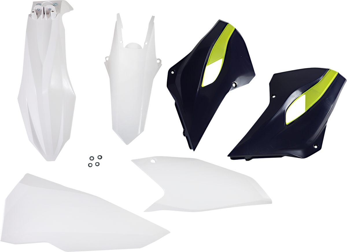 Acerbis standard replacement body kit for OEM '16 motorcycle, featuring sleek body panels in a natural stance.