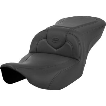 Bill's Exhausts SADDLEMEN Roadsofa™ motorcycle seat without backrest, black stitching, designed for FL 2023-2024 models.