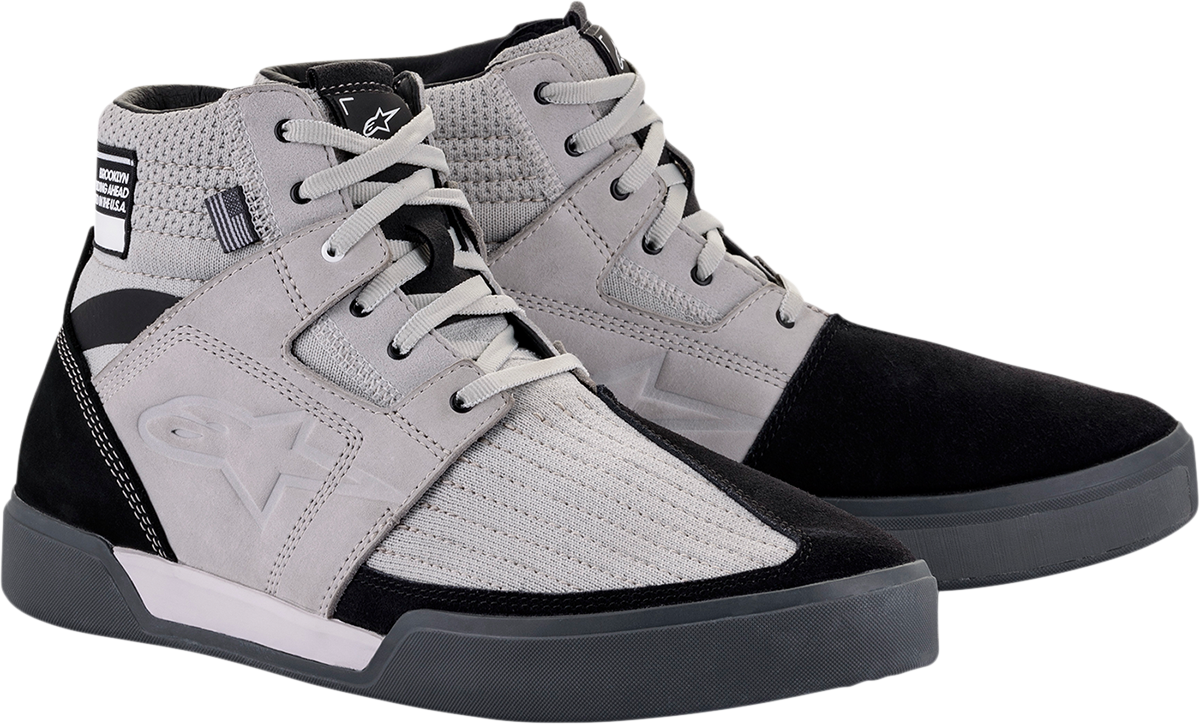 Alpinestars Primer shoes in light gray and black, US size 12, featuring sporty design and durable material.