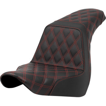 SADDLEMEN Step-Up Seat for FXLR/FLSB 2018-2021 with full lattice stitch and red stitching, designed for Harley Davidson motorcycles.