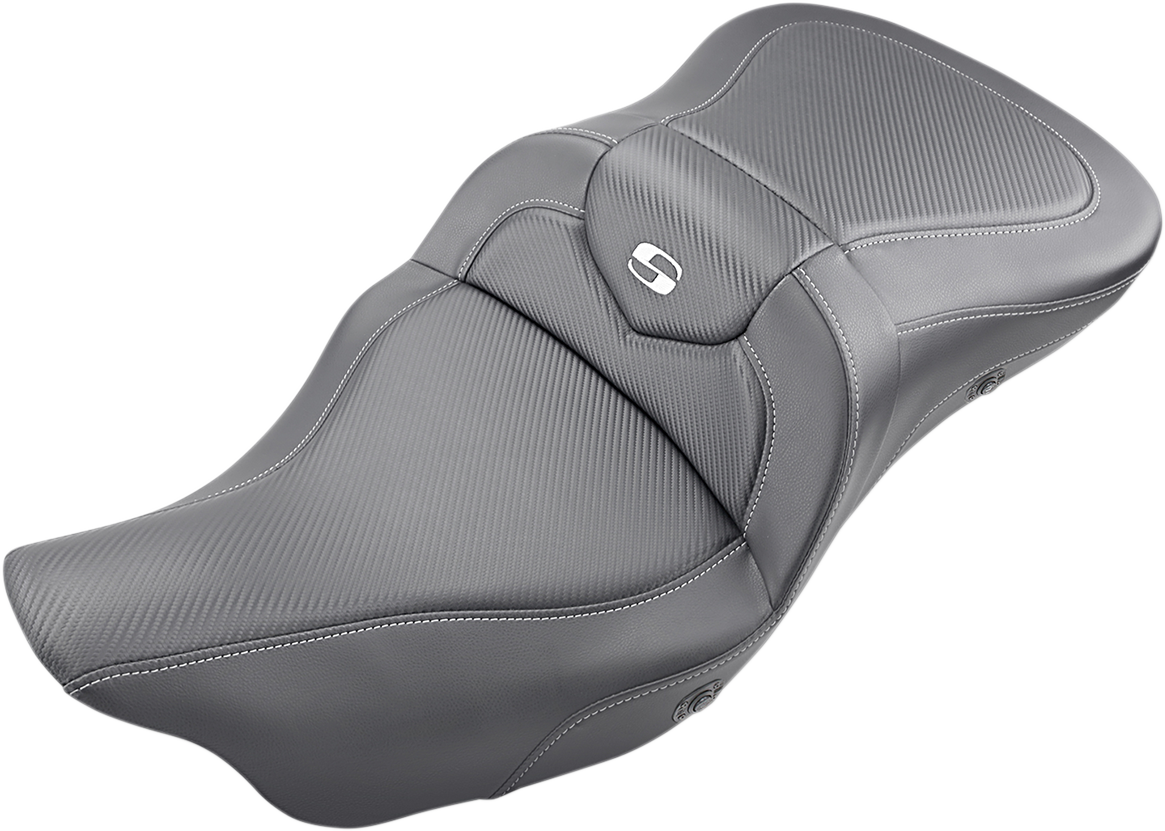 SADDLEMEN Roadsofa heated motorcycle seat by Bill's Exhausts, carbon fiber design, without backrest, for FLHTCUTG model 2009-2023.
