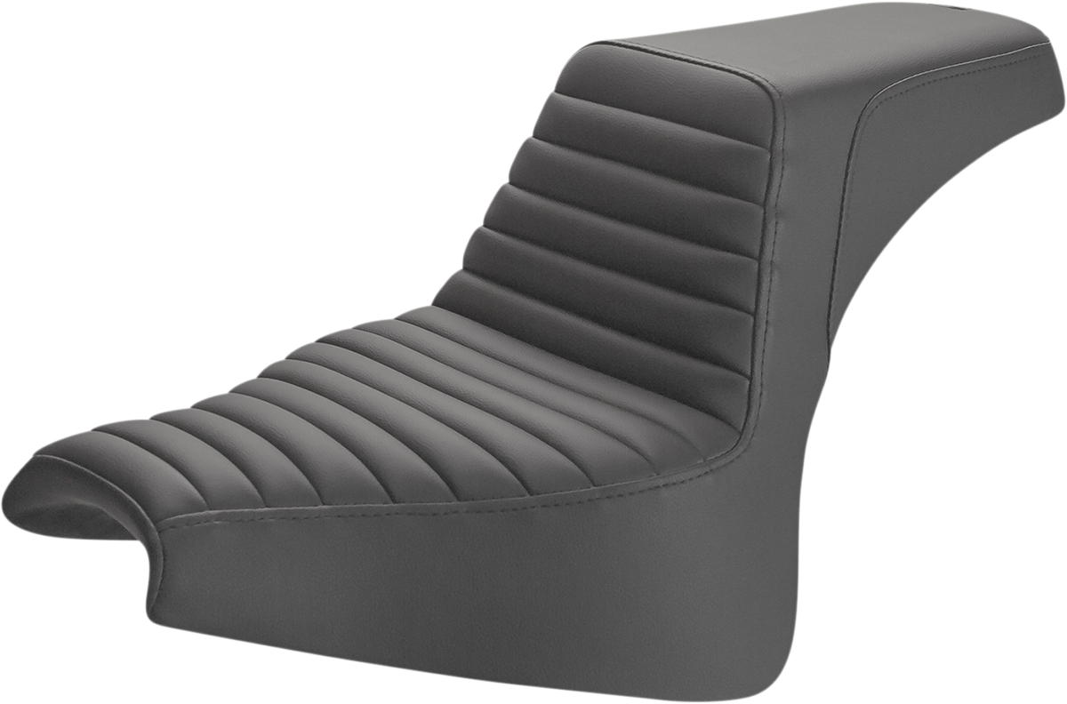 Bill's Exhausts SADDLEMEN Step-Up Seat with front tuck-n-roll design in black for motorcycle comfort and style.