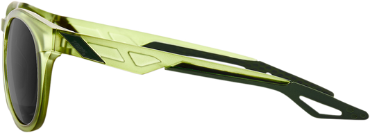 Bill's Exhausts 100% Campo sunglasses in olive with black mirror lenses, stylish sunglasses with sleek frame and reflective lenses.