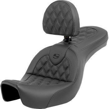 SADDLEMEN Roadsofa™ motorcycle seat with lattice stitch and backrest for FXD 2006-2017, featuring durable leather upholstery.