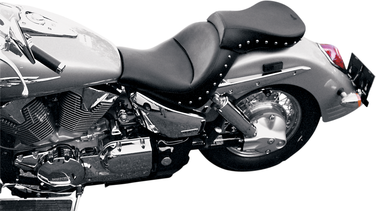 Bill's Exhausts SADDLEMEN Tour Studded Pillion Seat with studded design, suitable for touring motorcycles.