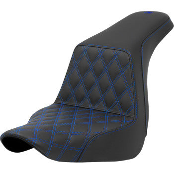 Front saddle seat with blue stitching and lattice design for FXLR/FLSB 2018-2021, by SADDLEMEN, featuring a step-up style.
