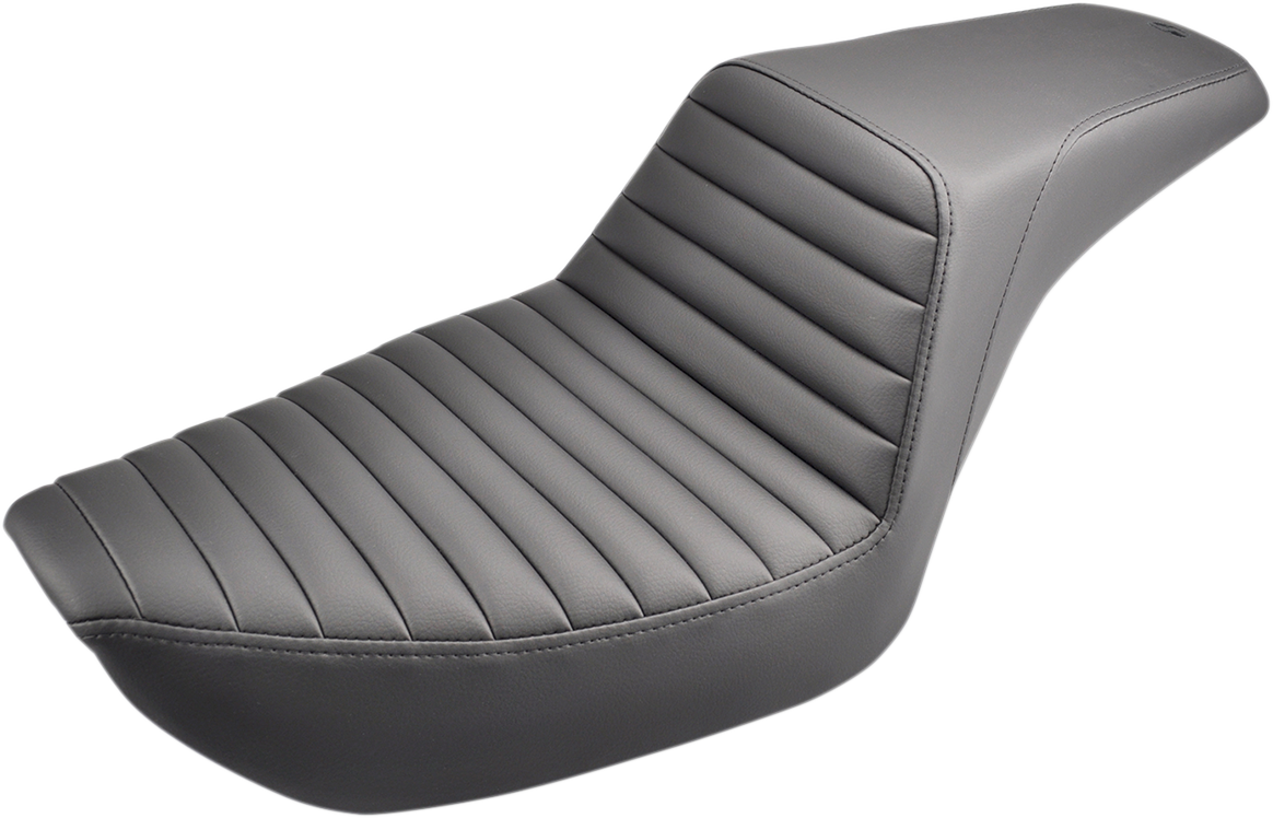 Black SADDLEMEN Step-Up Front Tuck-n-Roll seat for Dyna motorcycles, featuring a stylish and comfortable design.