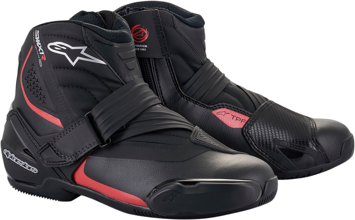 Alpinestars SMX-1 R v2 motorcycle boots in black and red, US 7.5, EU 41, with protective design and sporty style.