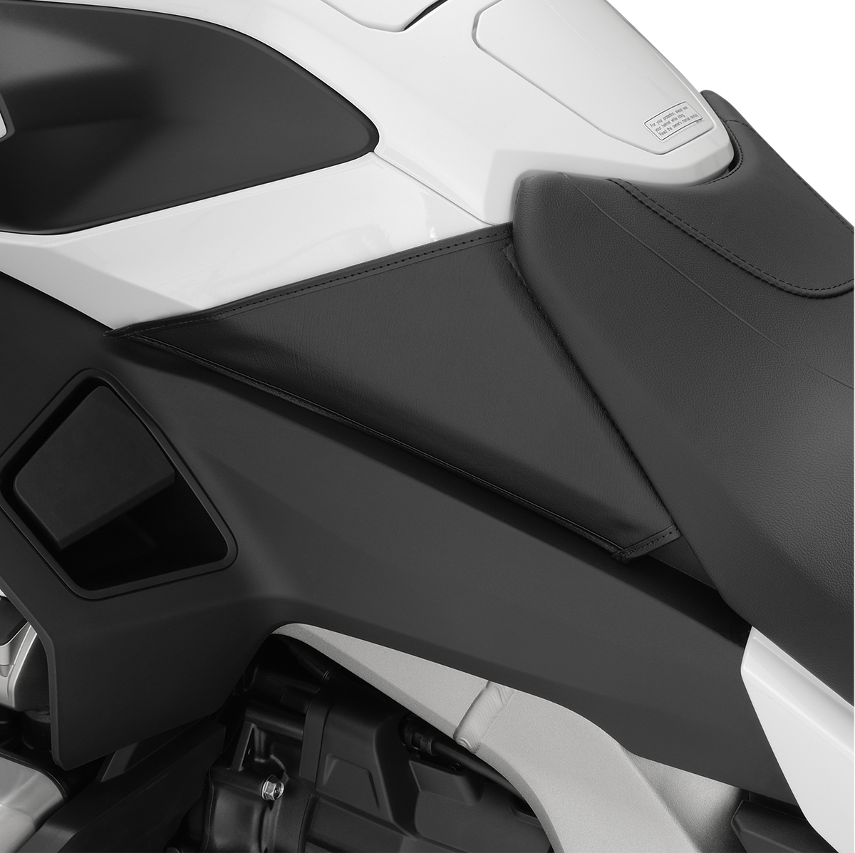 Bill's Exhausts SHOW CHROME Gas Tank Mini Bra for GL1800 motorcycle engine, featuring chrome finish and protective design.