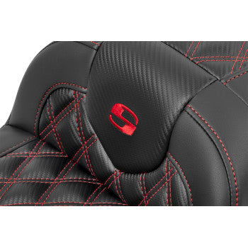 Bill's Exhausts SADDLEMEN RoadSofa™ seat for FLTR/FLHX '23-'24, carbon fiber, lattice stitch with red stitching, without backrest