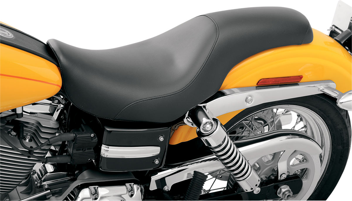 Black SADDLEMEN Profiler seat for Dyna models 2006-2017, smooth black leather motorcycle seat by Bill's Exhausts.