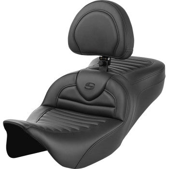 SADDLEMEN Roadsofa™ motorcycle seat with backrest and tuck-n-roll design, compatible with FL models from 2008 to 2023.