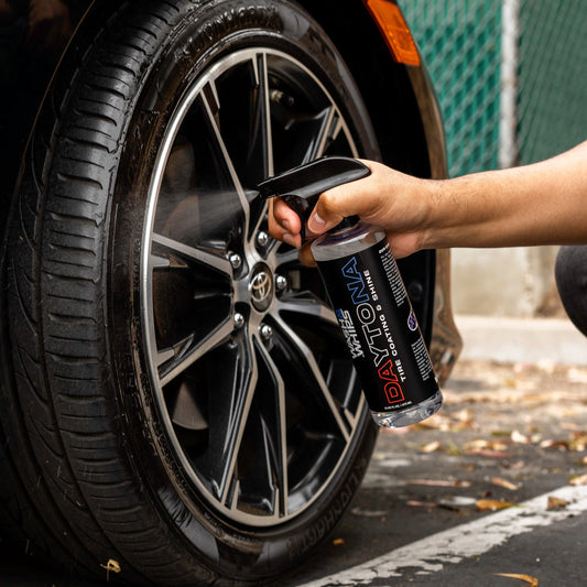 WASH&WHIPS Daytona Tire Coating & Shine - Howling Moto