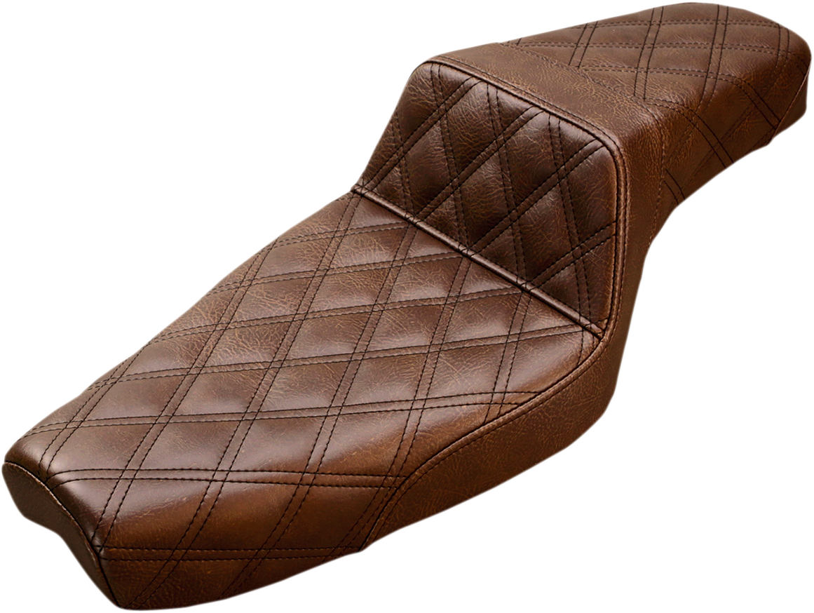Brown SADDLEMEN Step-Up Seat with full lattice stitch for XL motorcycles, designed for comfort and style.