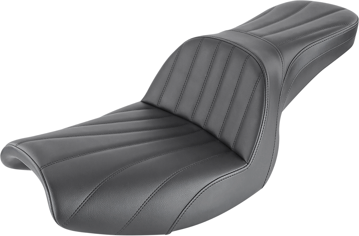SADDLEMEN Step Up Seat with lattice stitching on Jessup JJ88209 motorcycle seat, showcasing detailed craftsmanship and design.
