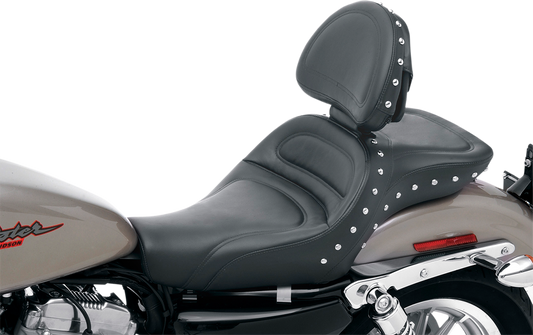 SADDLEMEN Explorer Special Seat with backrest for XL motorcycles, showing the black cushioned seat and supportive backrest.