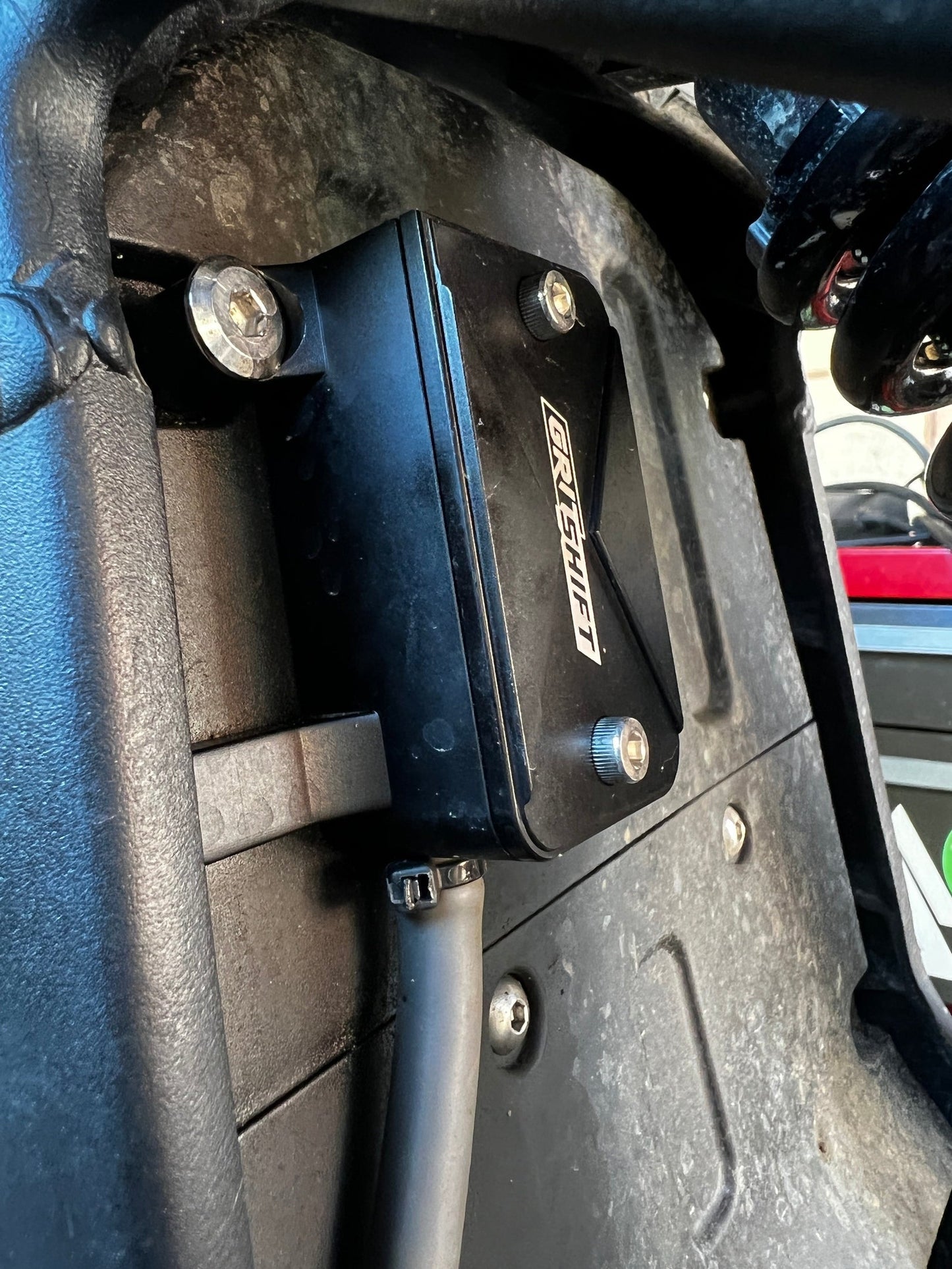 GritShift Gearbox Breather Kit W/Fluid Reservoir - Howling Moto