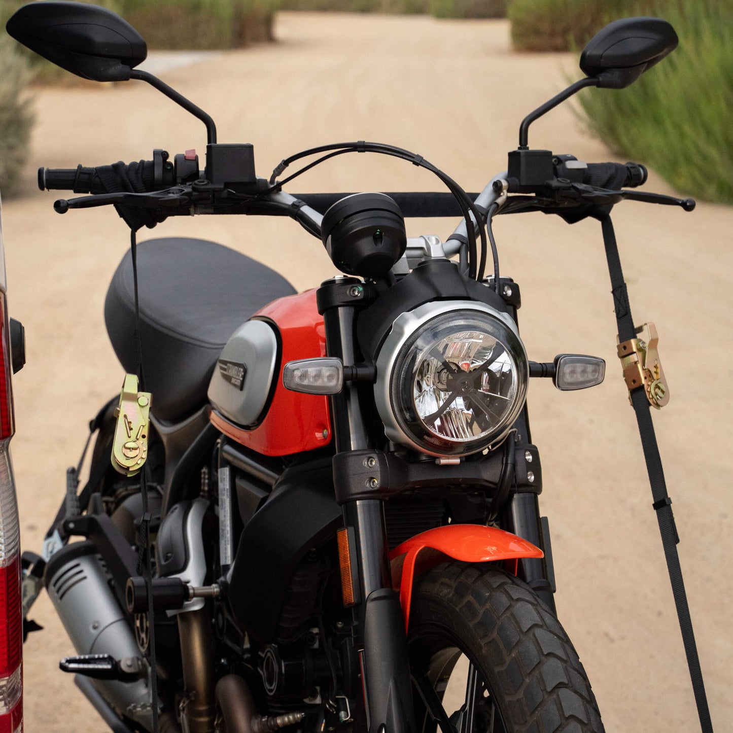 HandleCuff Ratcheting Tie Downs - Howling Moto