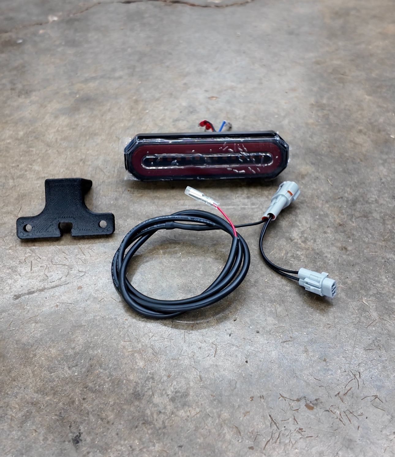 Surron V2 Functional Cyber Light - Howling Moto