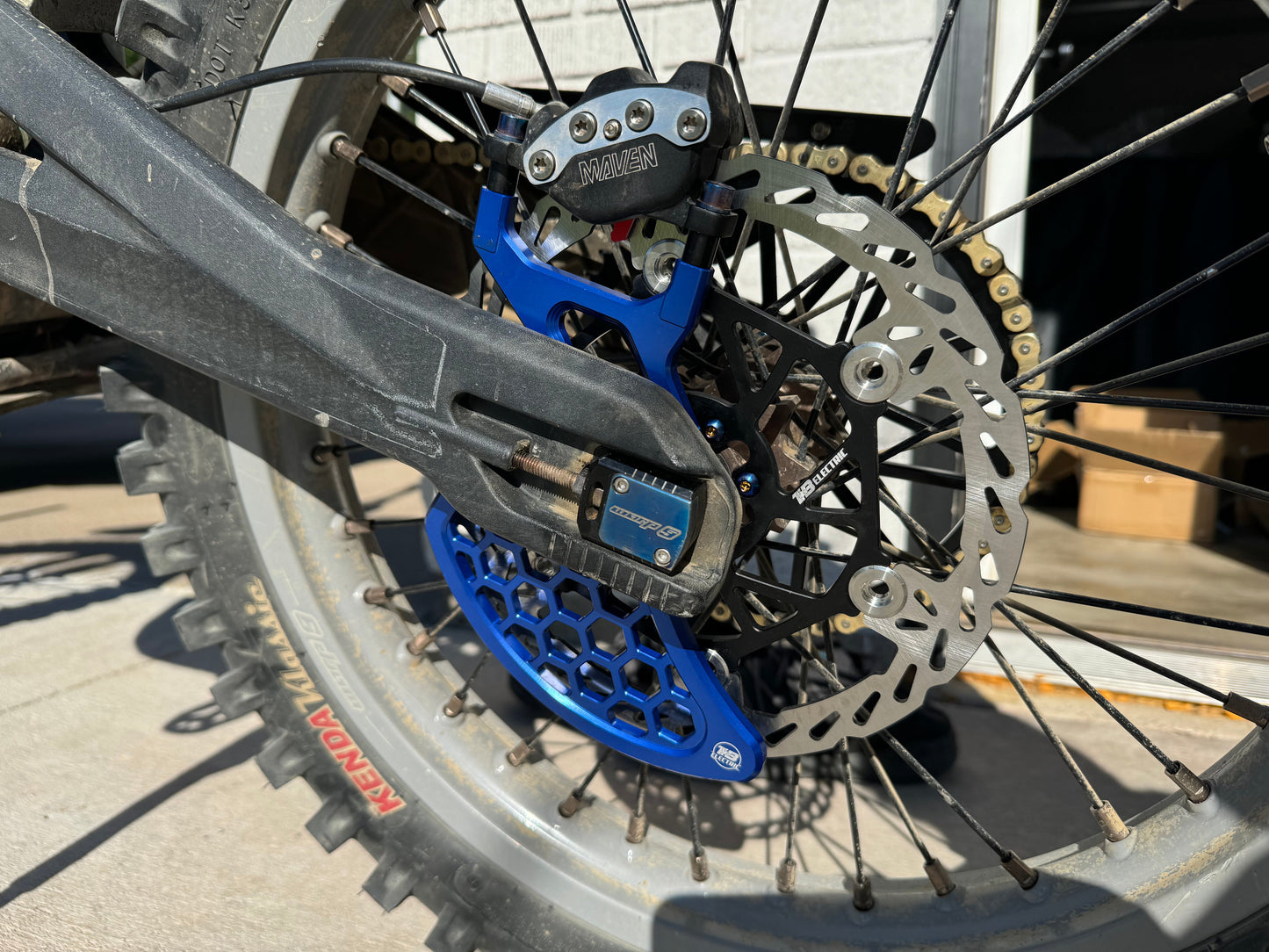 TB 220x2.3mm Floating Brake Rotor - Howling Moto