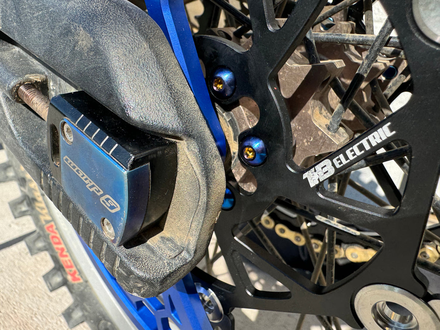 TB 220x2.3mm Floating Brake Rotor - Howling Moto