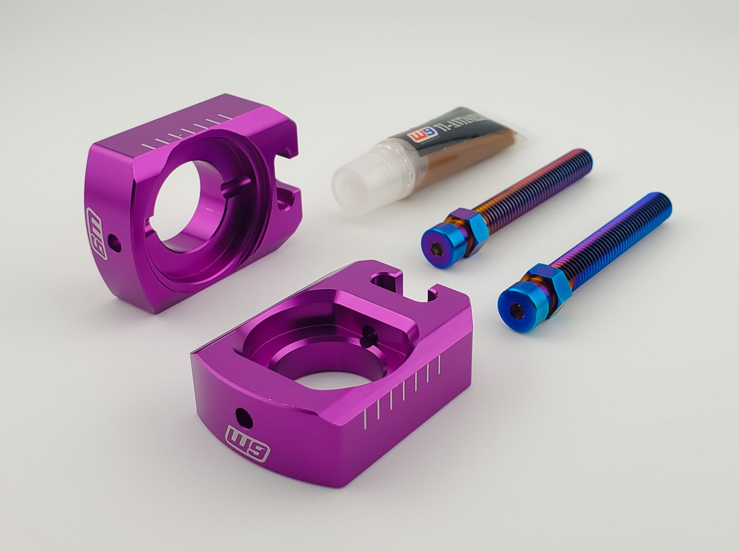 Ultra Bee Axle Block (Collective) - Howling Moto