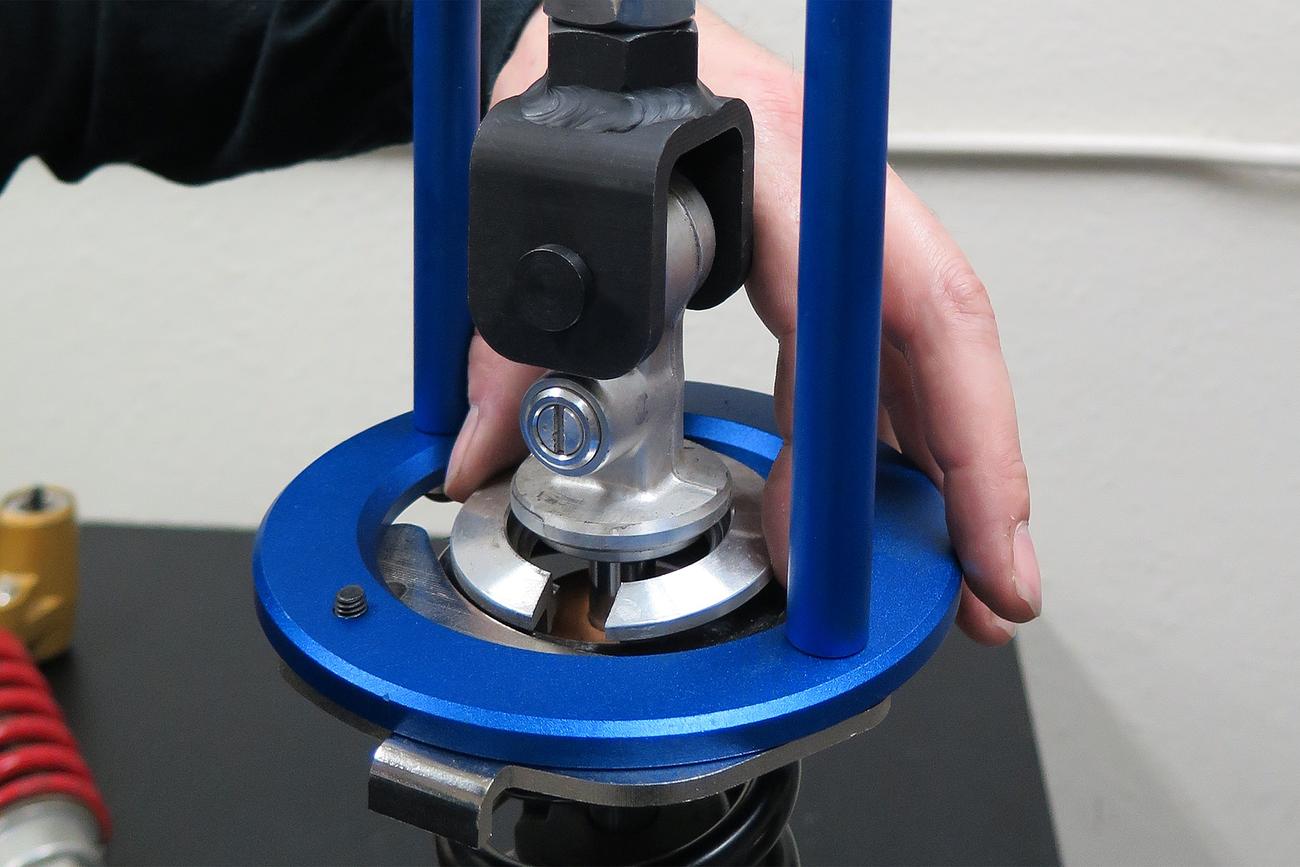 Shock Spring Compressor - Howling Moto