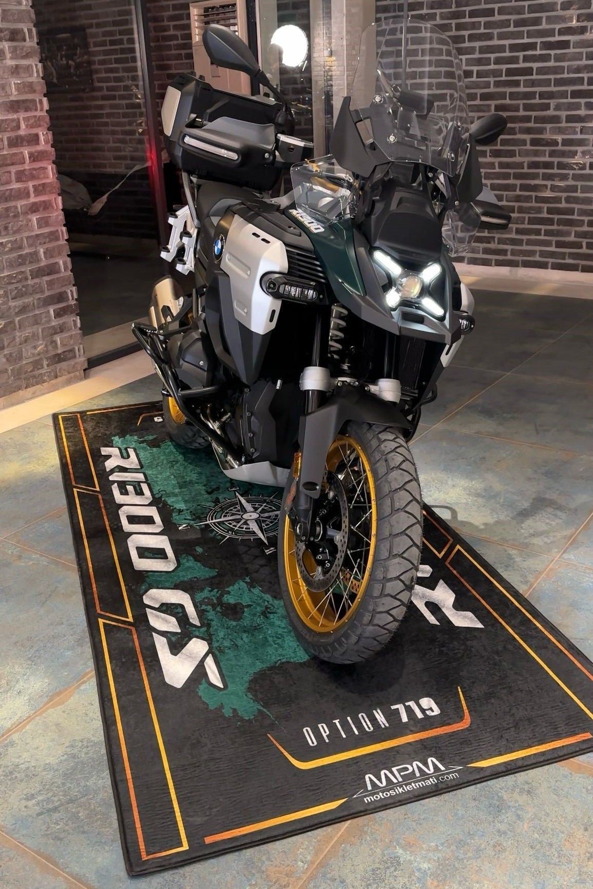 MPM Motorcycle Mat for BMW R 1300 GS - MM4101 - Howling Moto