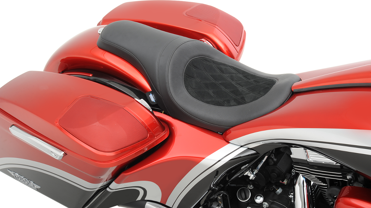 Drag Specialties Predator Seat with diamond pattern for Yaffe Razor gas tank on FL Harley, fits 2010-2023 models.