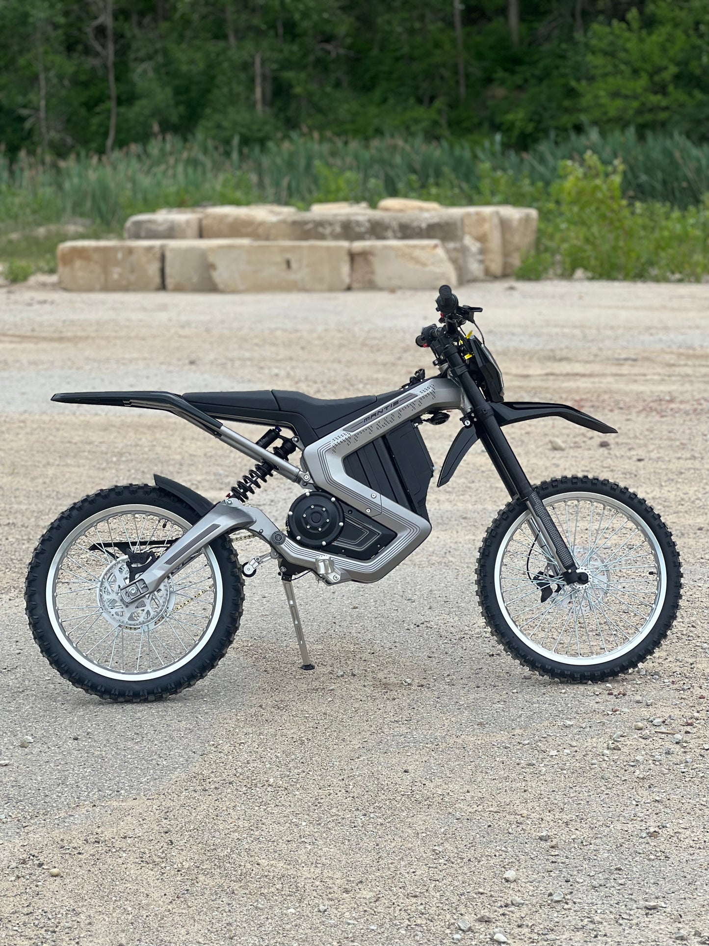 Rawrr Mantis Electric All-Terrain Bike