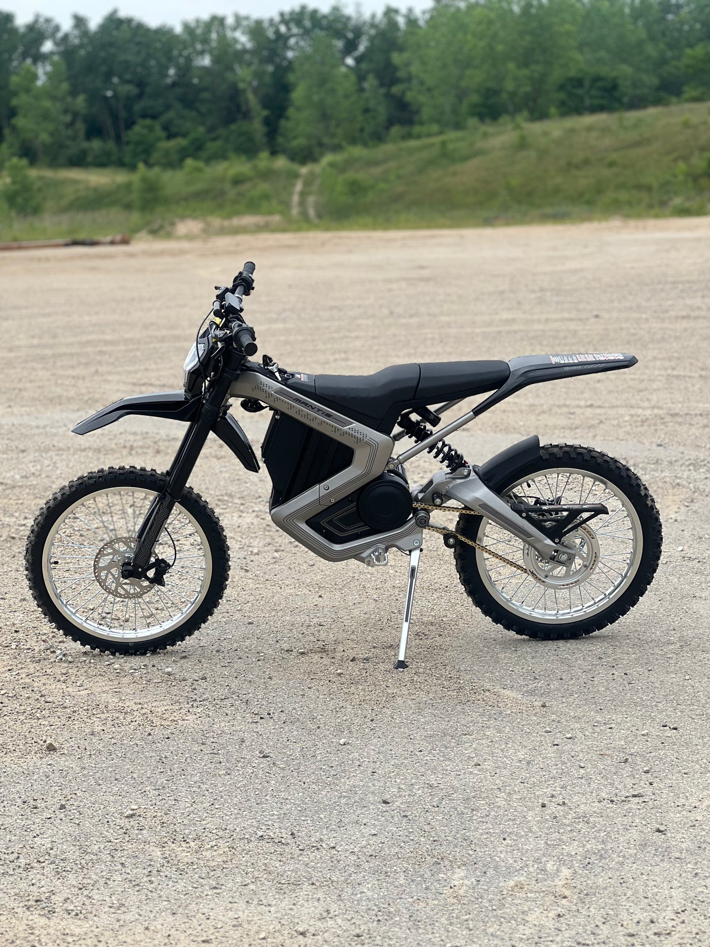 Rawrr Mantis Electric All-Terrain Bike