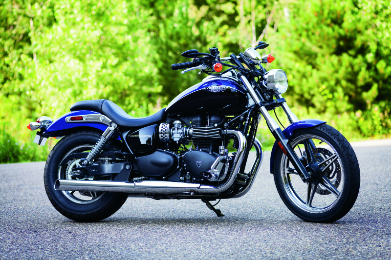 Kuryakyn ISO motorcycle grips in black for Triumph motorcycles, featuring ergonomic design and durable rubber construction.
