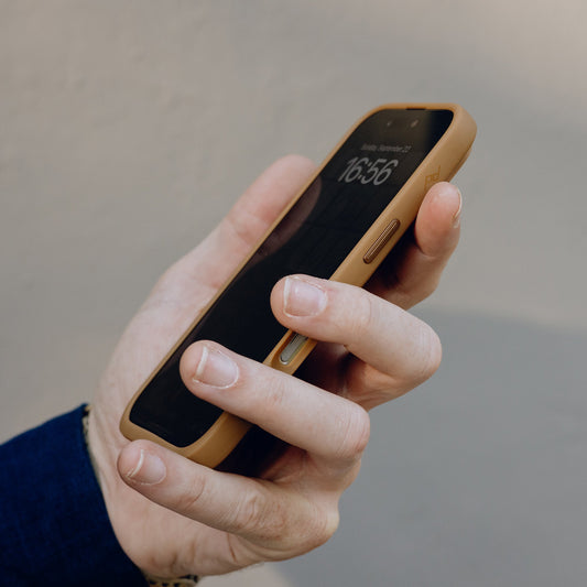 Everyday Clarino Case | iPhone 16 Pro Tan - Howling Moto