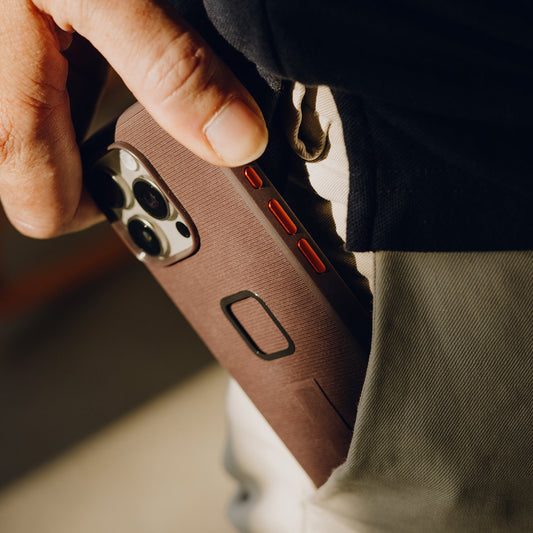 Everyday Loop Case | iPhone 16 Pro Max | Eclipse - Howling Moto