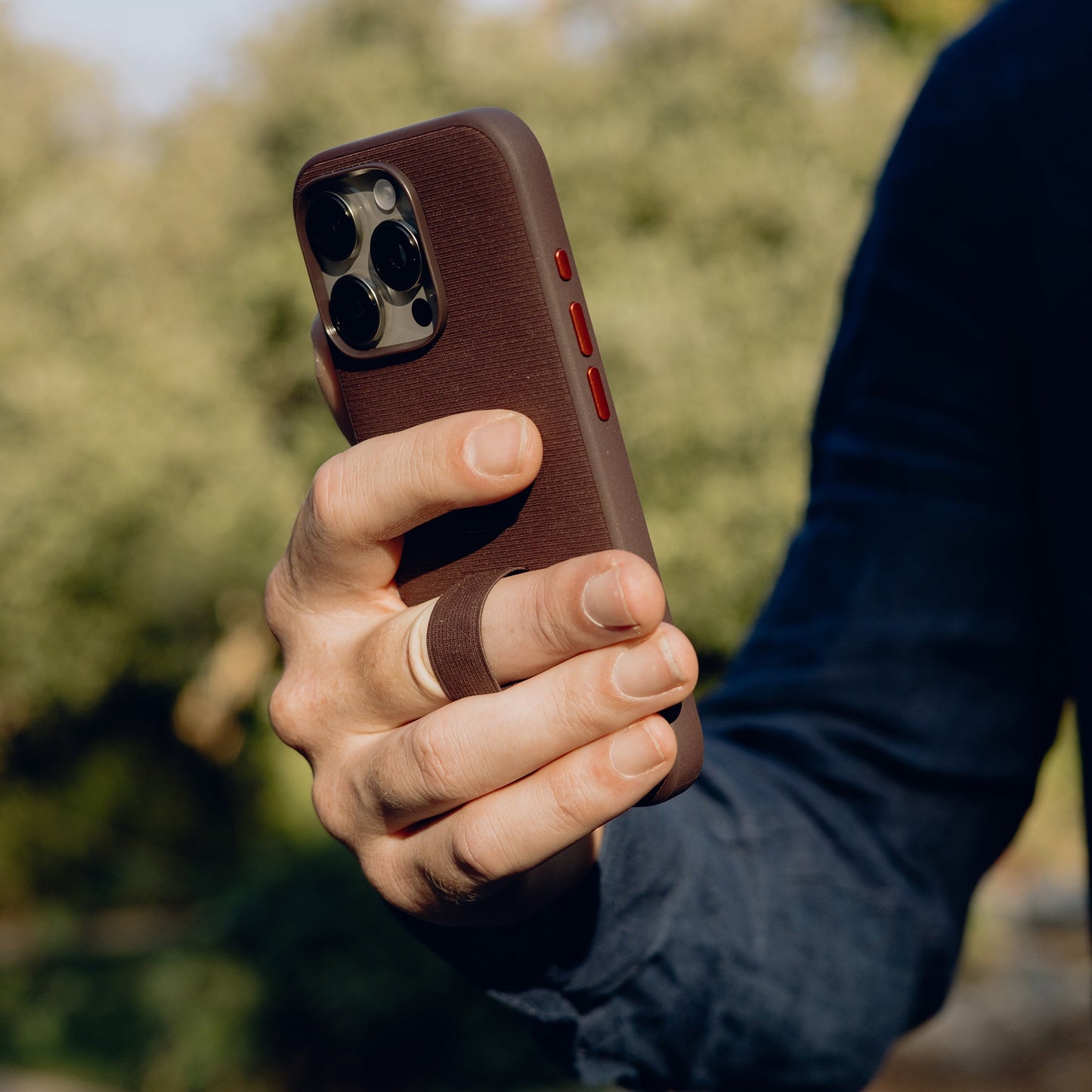 Everyday Loop Case | iPhone 16 Pro | Eclipse - Howling Moto