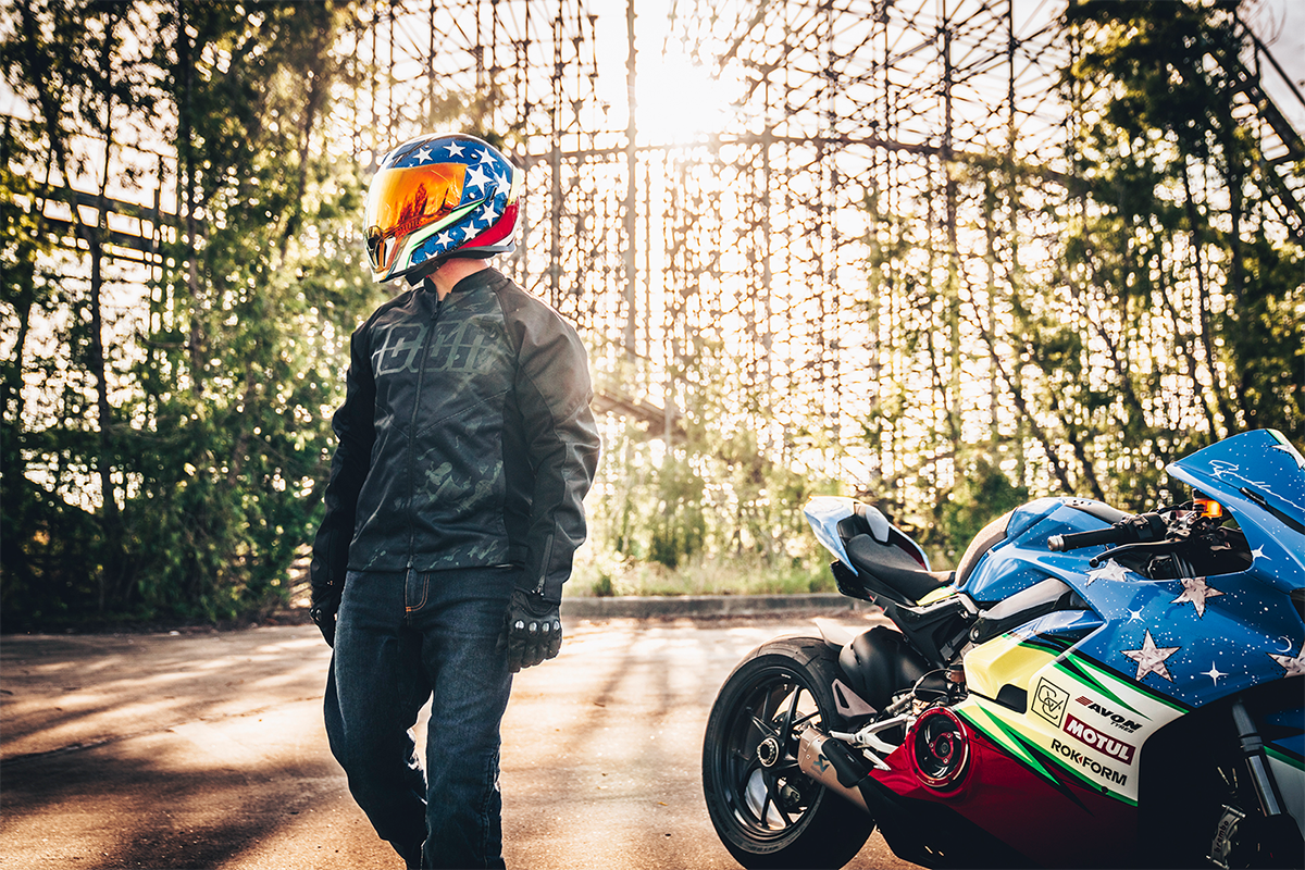 Bill's Exhausts ICON Airflite™ Helmet SF Glory in large size, showing the sleek, aerodynamic motorcycle helmet with detailed graphics.