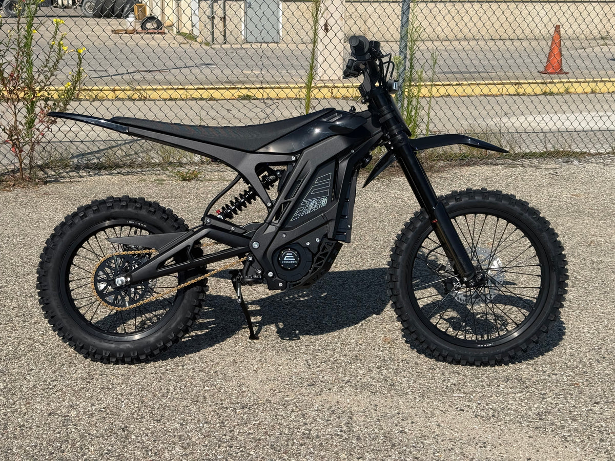 E Ride Pro SR electric dirt bike with 25KW motor, black frame, knobby tires, and 72V Samsung battery for off-road riding.