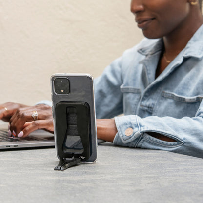 Universal Adapter - Howling Moto